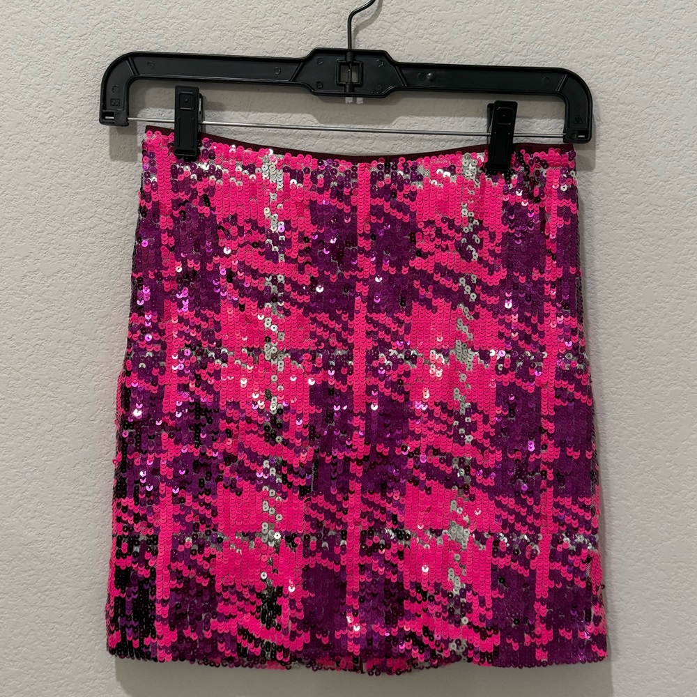 LE SUPERBE PINK PLAID SKIRT - Never worn - New with tags